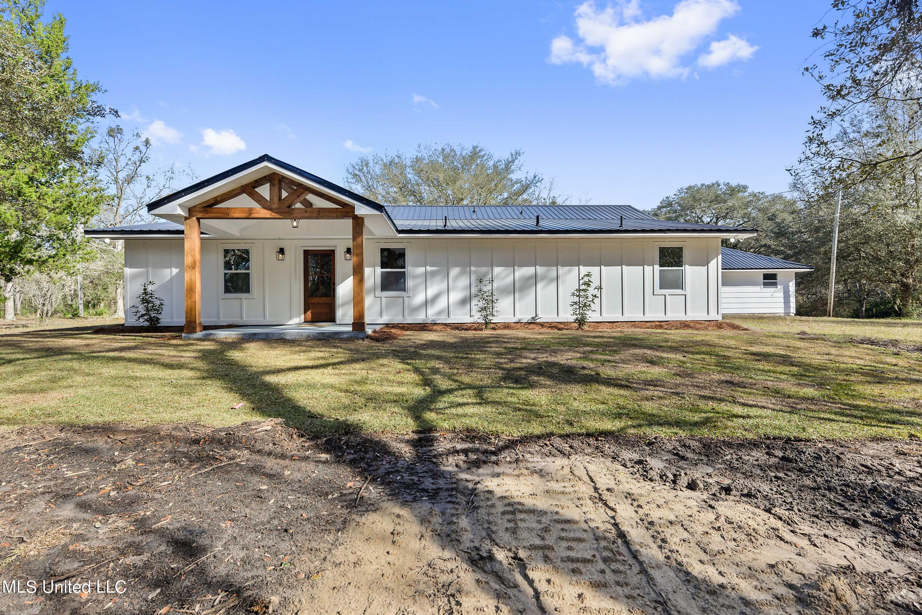 16261 Lily Orchard Road Moss Point, MS 39562 - Photo 1 of 19 6ACD836B-DAC6-4742-9F8A-6FA31B8EBFFE