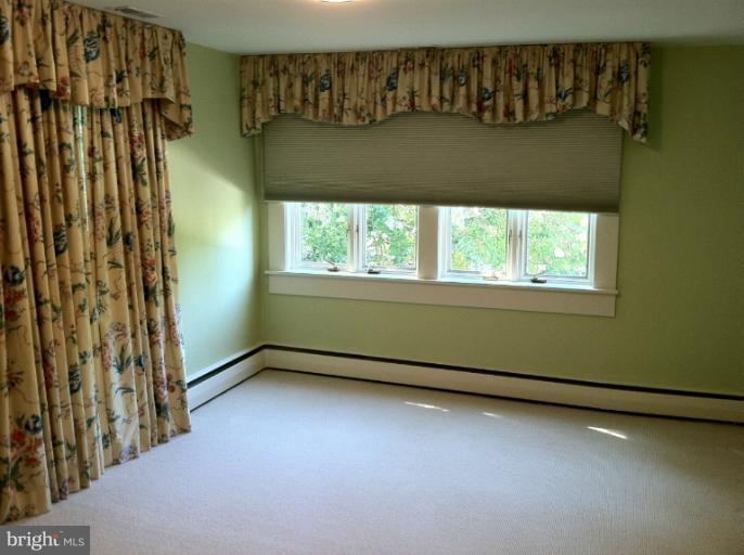 1408 Ruxton Road Towson, MD 21204 - Photo 16 of 29 Bedroom 2