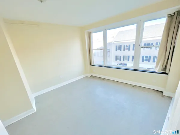 $1,250 | 77 Bank Street, Unit 2B, Waterbury, CT 06702