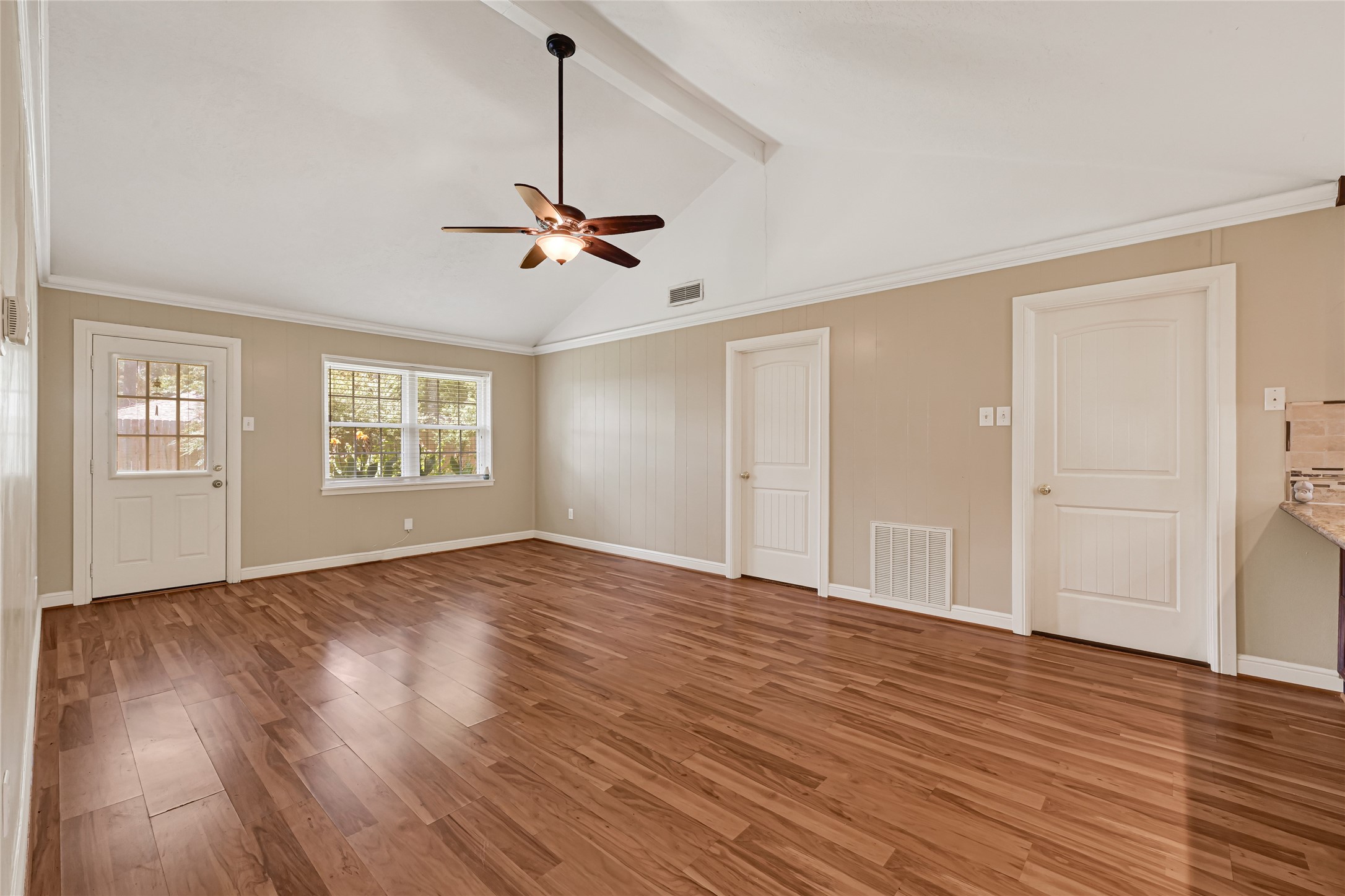 2426 Deasa Drive Spring, TX 77373 - Photo 4 of 27 Living room