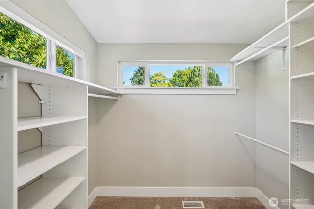 $645,000 | 10214 Northwest 11th Avenue, Vancouver, WA 98685