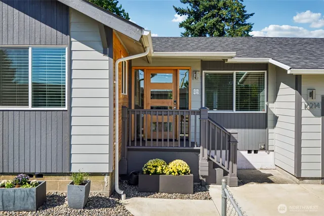 $645,000 | 10214 Northwest 11th Avenue, Vancouver, WA 98685