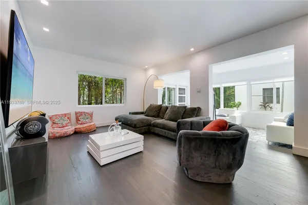 $5,500 | 125 Northwest 88th Street, El Portal, FL 33150