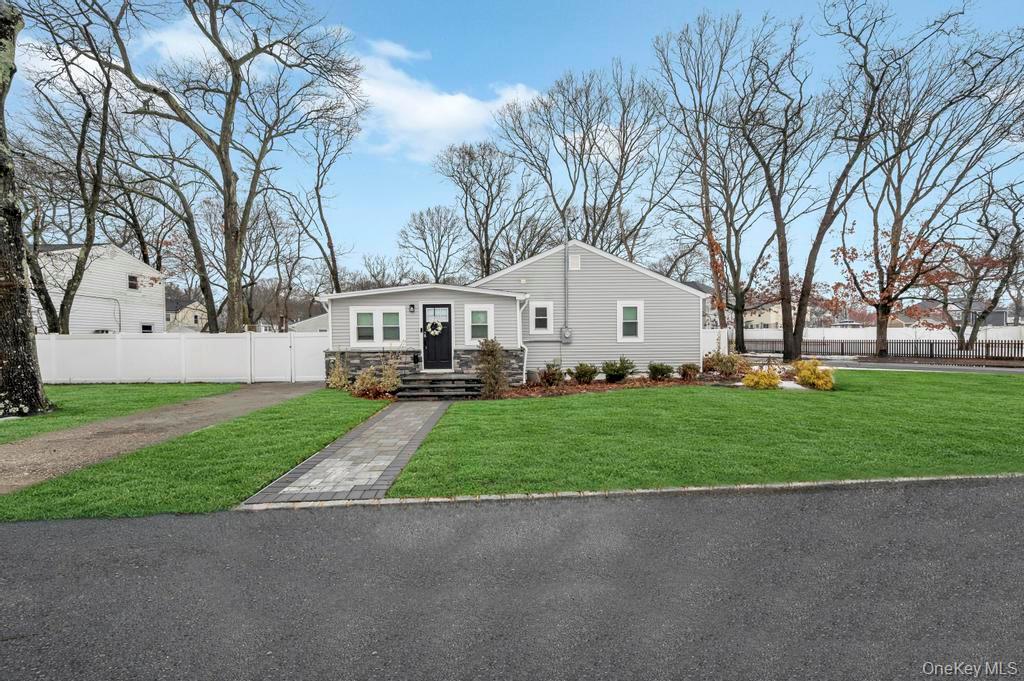 2 Wheeler Road Centereach, NY 11720 - Photo 4 of 28