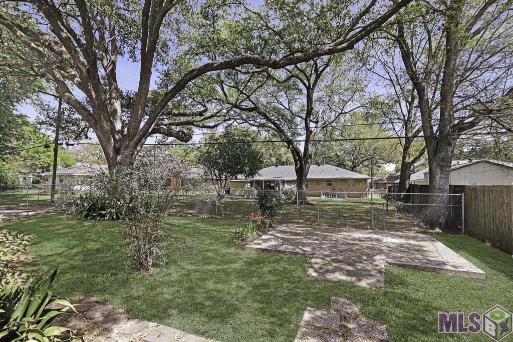 991 Colonial Drive Baton Rouge, LA 70806 - Photo 3 of 35