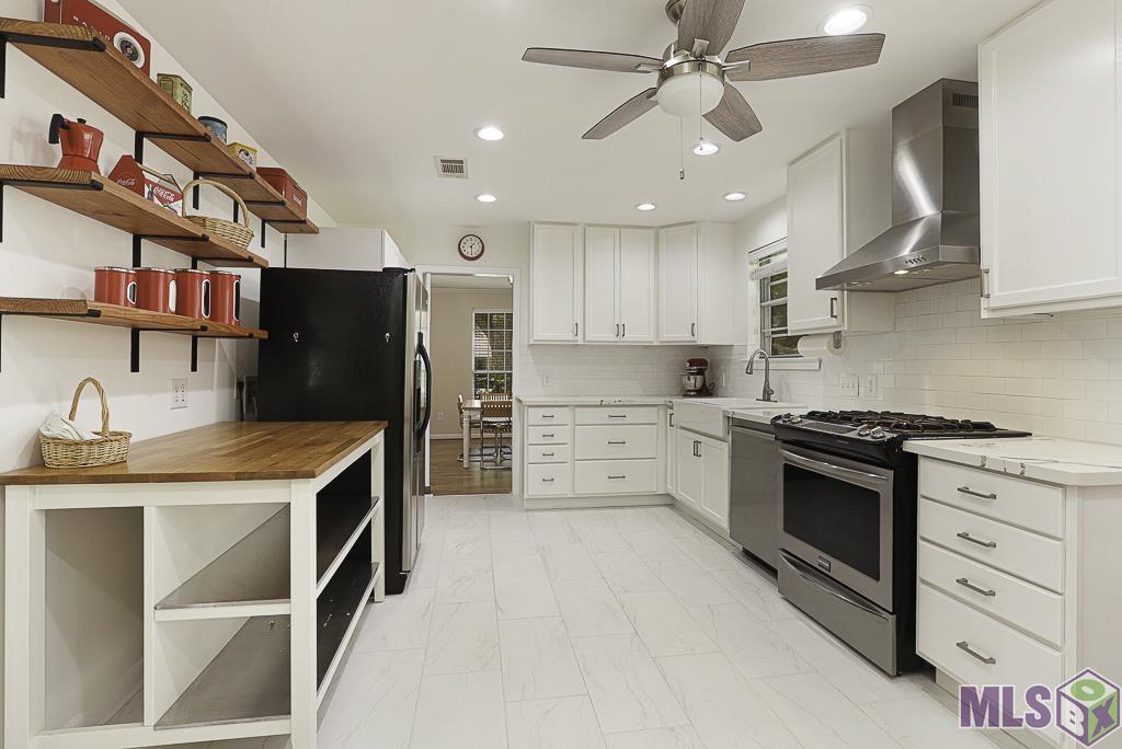 991 Colonial Drive Baton Rouge, LA 70806 - Photo 5 of 35 Kitchen