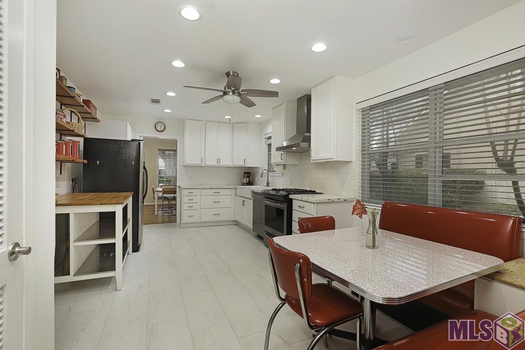 991 Colonial Drive Baton Rouge, LA 70806 - Photo 7 of 35 Kitchen