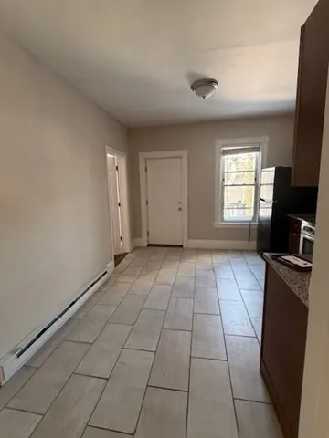 $2,600 | 132 Chelsea Street, Unit 1, Boston, MA 02128