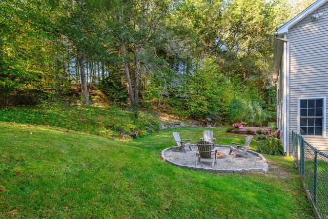 $699,900 | 27 Pole Bridge Road, Newtown, CT 06482