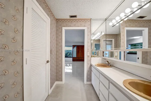 $749,900 | 7420 Southwest 13th Street, Plantation, FL 33317