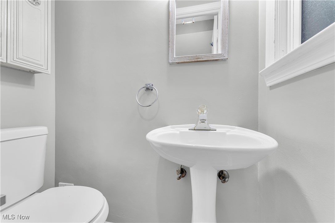 4693 Liberty Road South Euclid, OH 44121 - Photo 15 of 33 Half bathroom featuring toilet