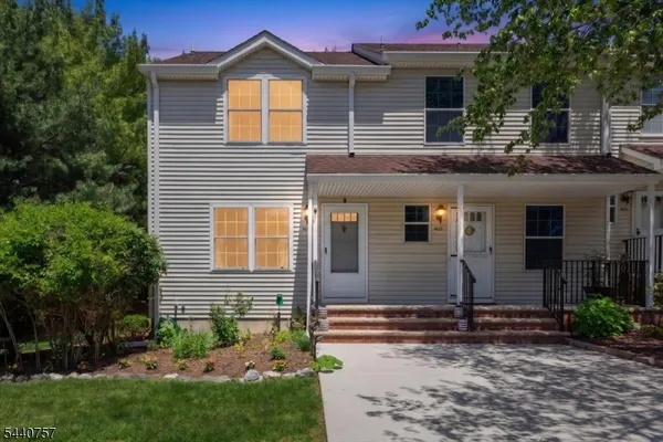 $359,750 | 401 Wedgewood Circle, Flemington, NJ 08822