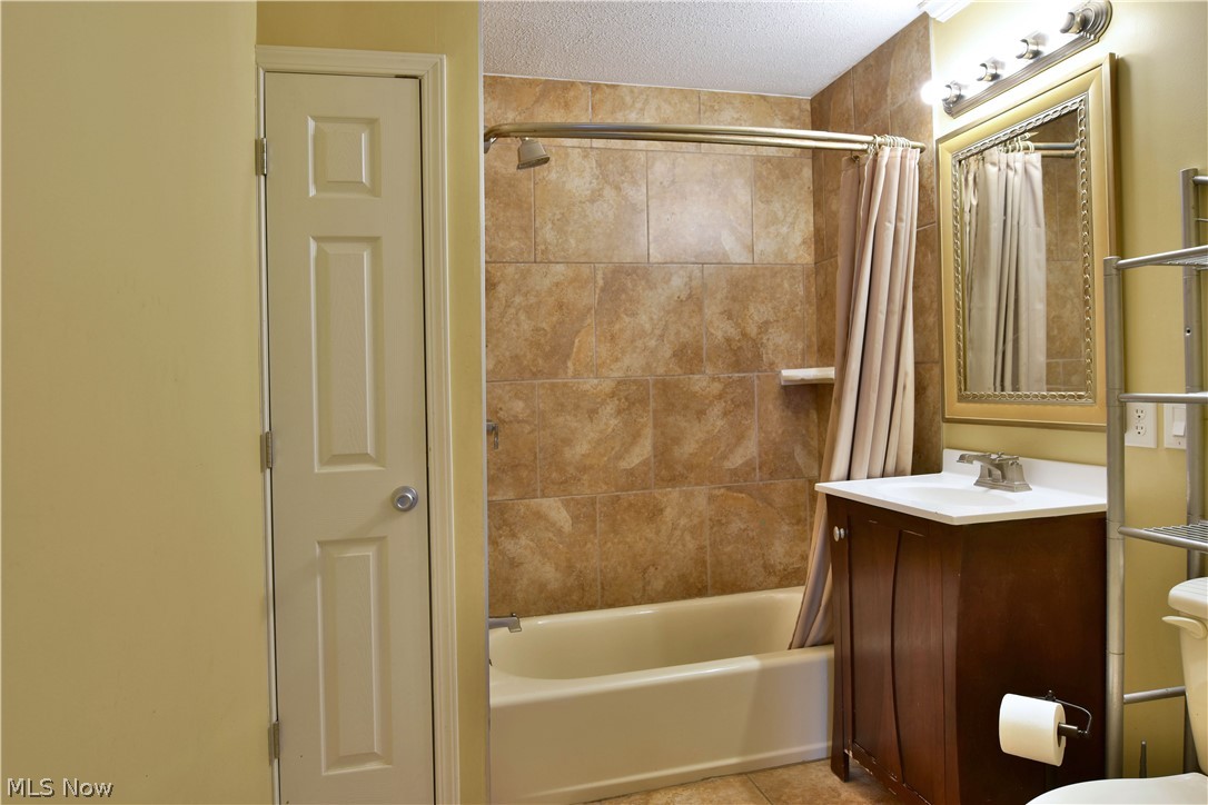 8637 Howland Springs Road Southeast Warren, OH 44484 - Photo 24 of 35 Gallery Image 24