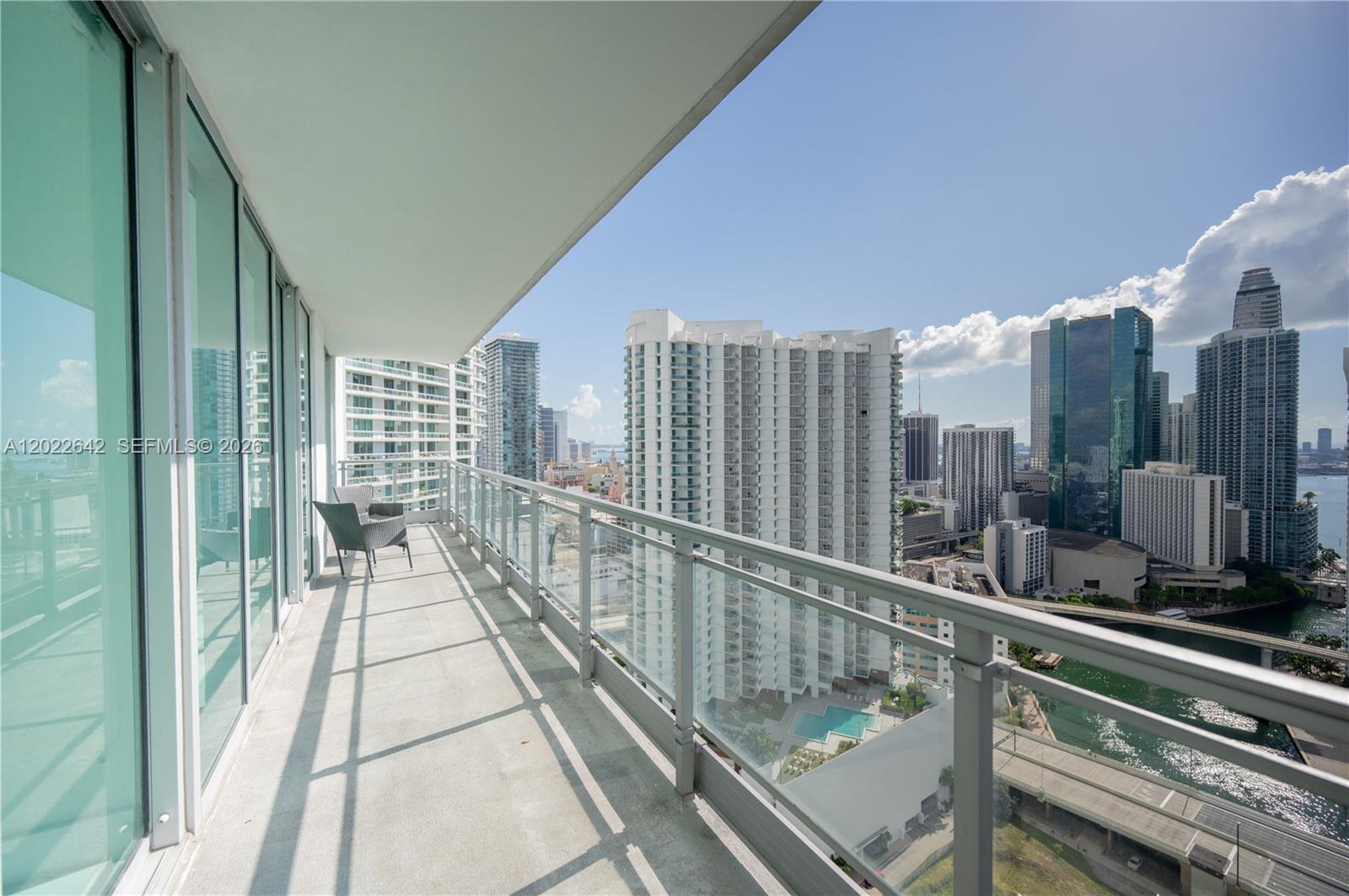 92 Southwest 3rd Street, Unit 3411 Miami, FL 33130 - Photo 16 of 42