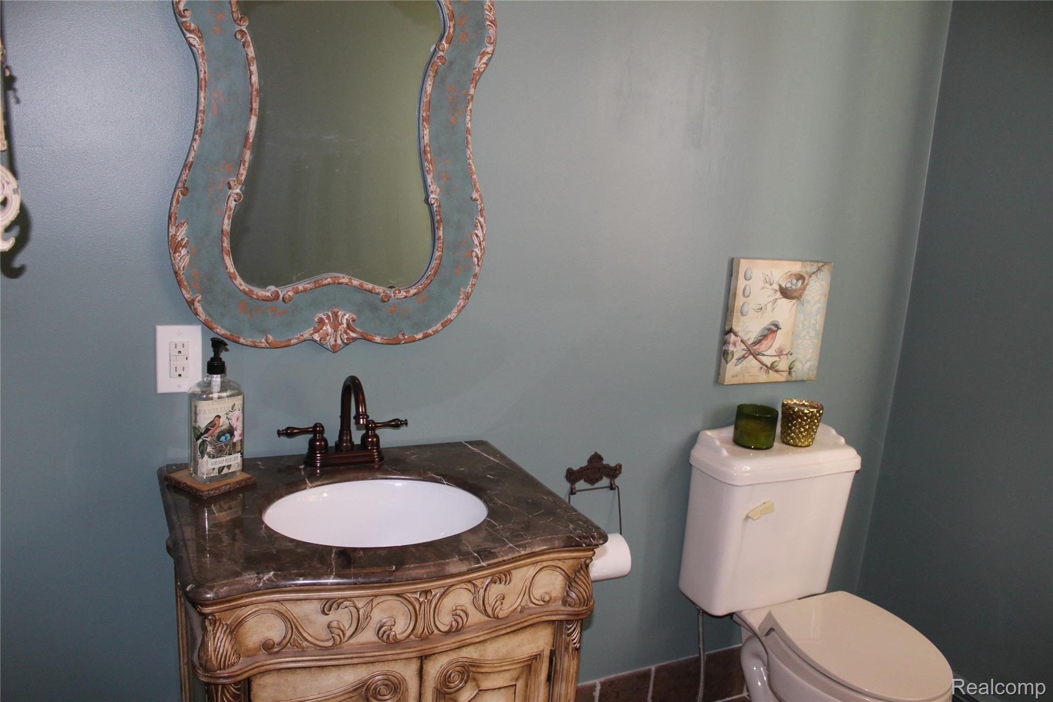 320 South Main Street Perry, MI 48872 - Photo 22 of 59 IMG_4278.JPG