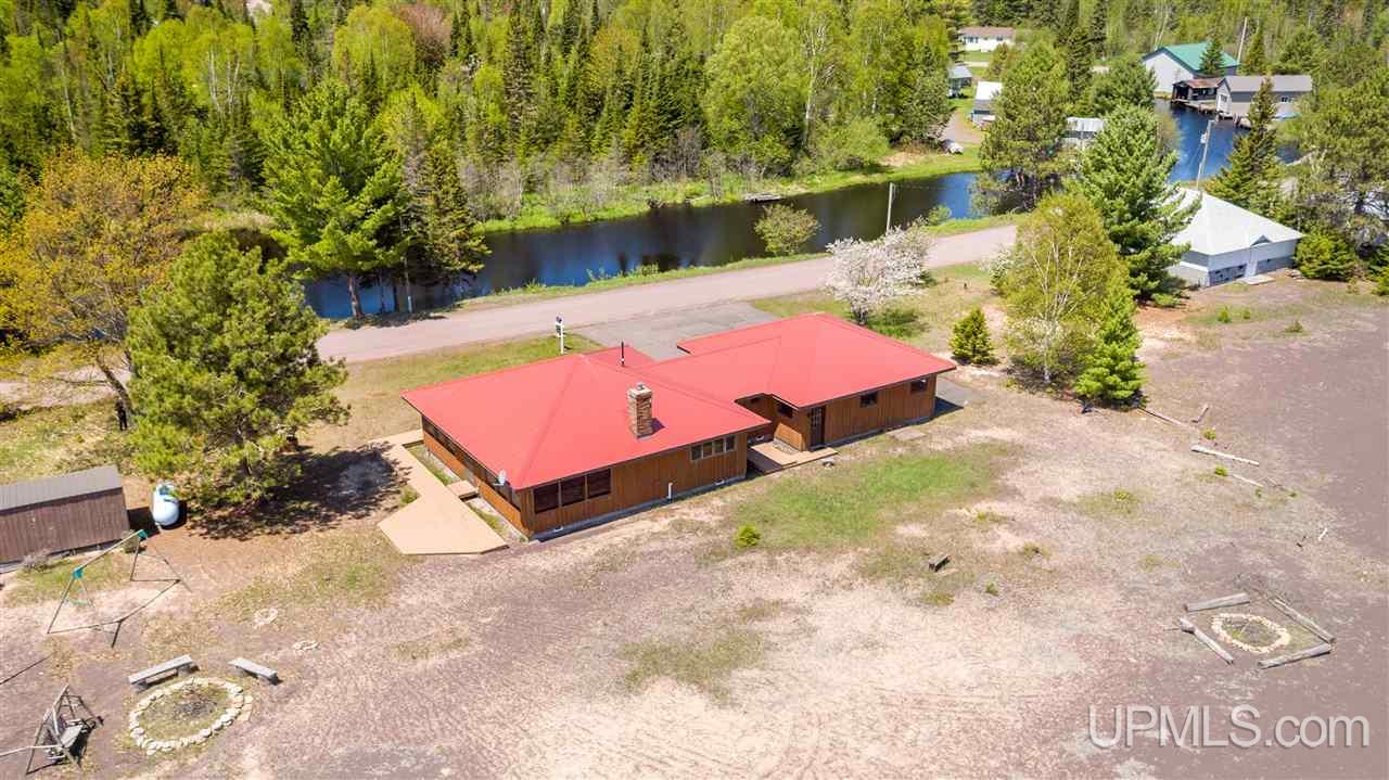 53522 Traverse River Road Lake Linden, MI 49945 - Photo 4 of 50