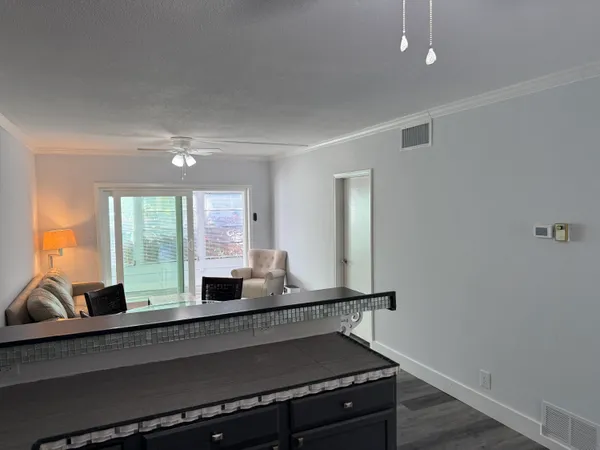 $1,850 | 2121 Northeast 42nd Court, Unit 103C, Lighthouse Point, FL 33064