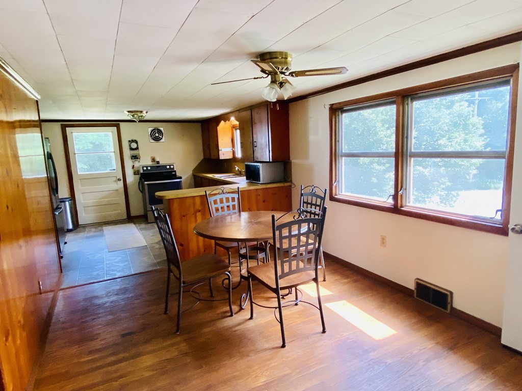 87 Dingley Dell Road Brimfield, MA 01010 - Photo 15 of 32 Gallery Image 15