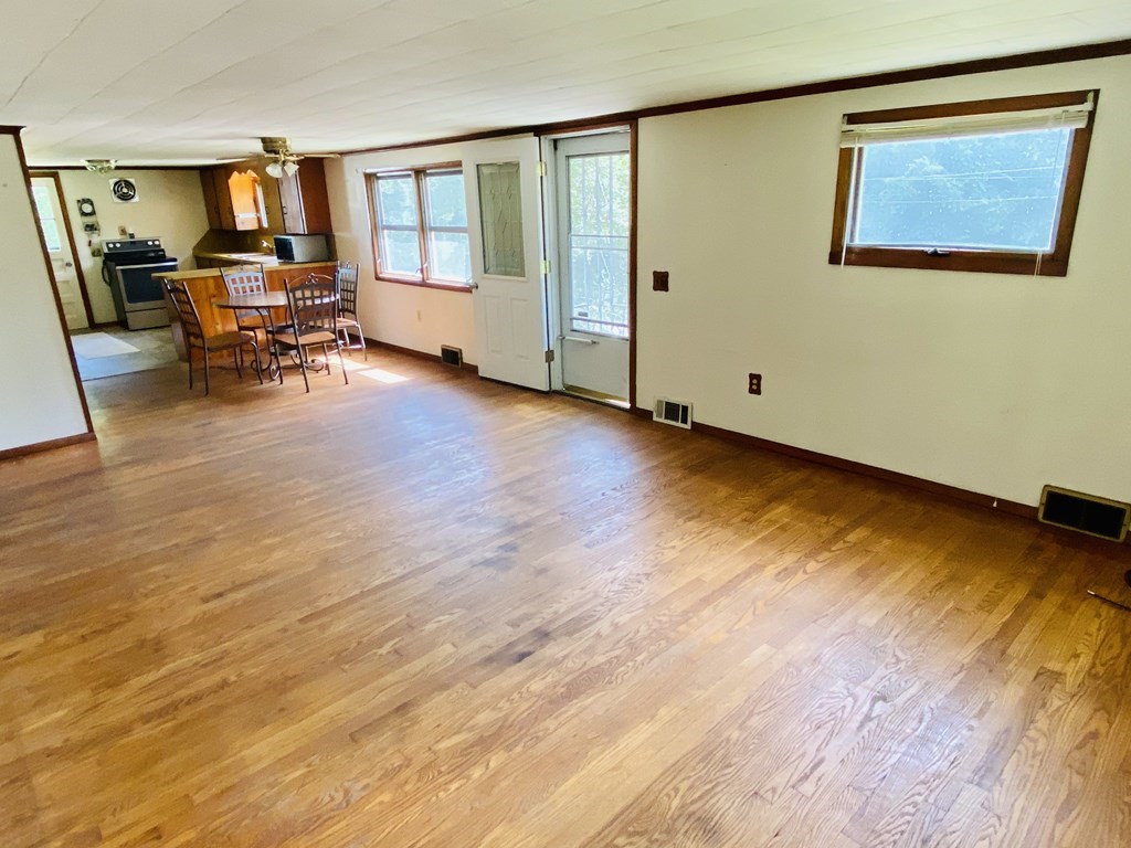 87 Dingley Dell Road Brimfield, MA 01010 - Photo 18 of 32 Gallery Image 18