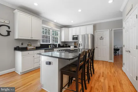 $1,195,000 | 319 Carlyn Drive, Severna Park, MD 21146