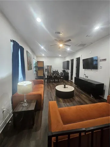 $1,750 | 1000 Elmira Avenue, Unit A, New Orleans, LA 70114