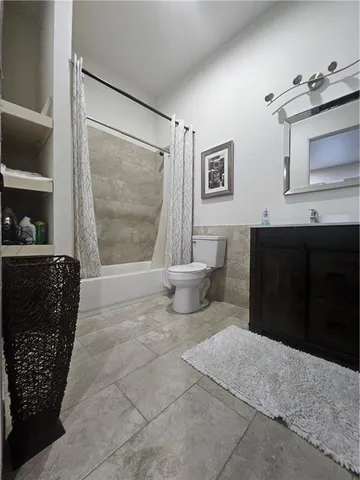 $1,750 | 1000 Elmira Avenue, Unit A, New Orleans, LA 70114