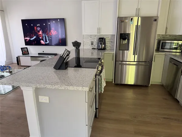 $3,700 | 8611 Northwest 51st Court, Lauderhill, FL 33351