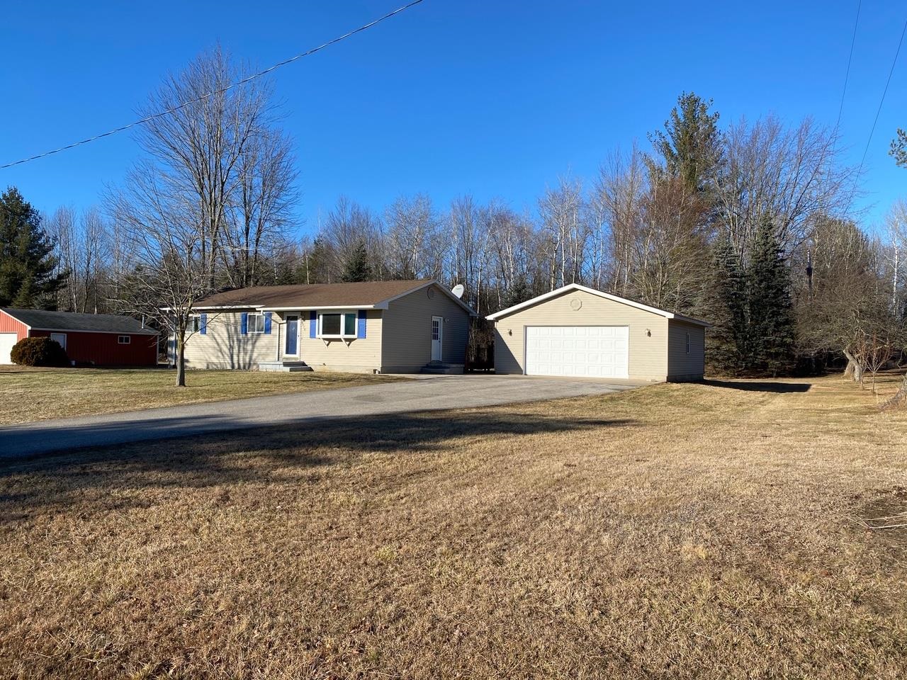 2570 West Parish Road Midland, MI 48642 - Photo 14 of 36 Gallery Image 14