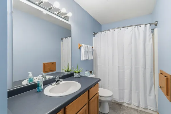 $439,500 | 640 Mooreland Cir Drive, Portage, WI 53901