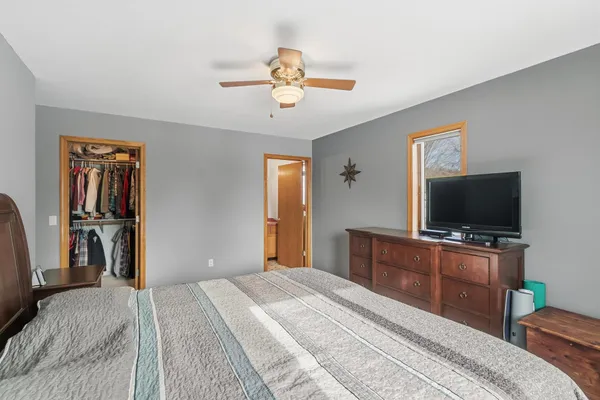 $439,500 | 640 Mooreland Cir Drive, Portage, WI 53901