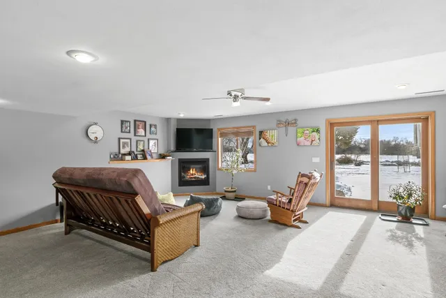 $445,500 | 640 Mooreland Cir Drive, Portage, WI 53901