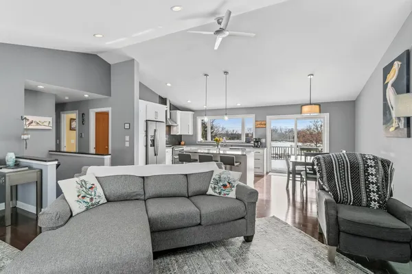 $439,500 | 640 Mooreland Cir Drive, Portage, WI 53901