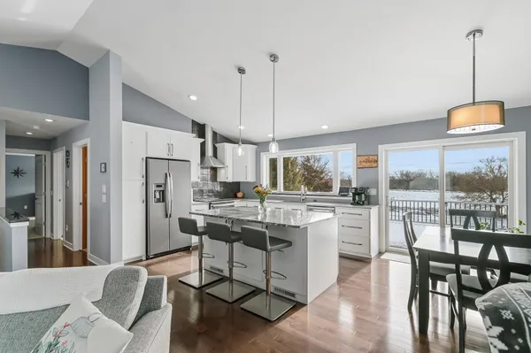 $439,500 | 640 Mooreland Cir Drive, Portage, WI 53901