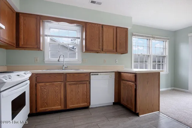 $242,000 | 2218 Bridle Trail, Midway Park, NC 28544