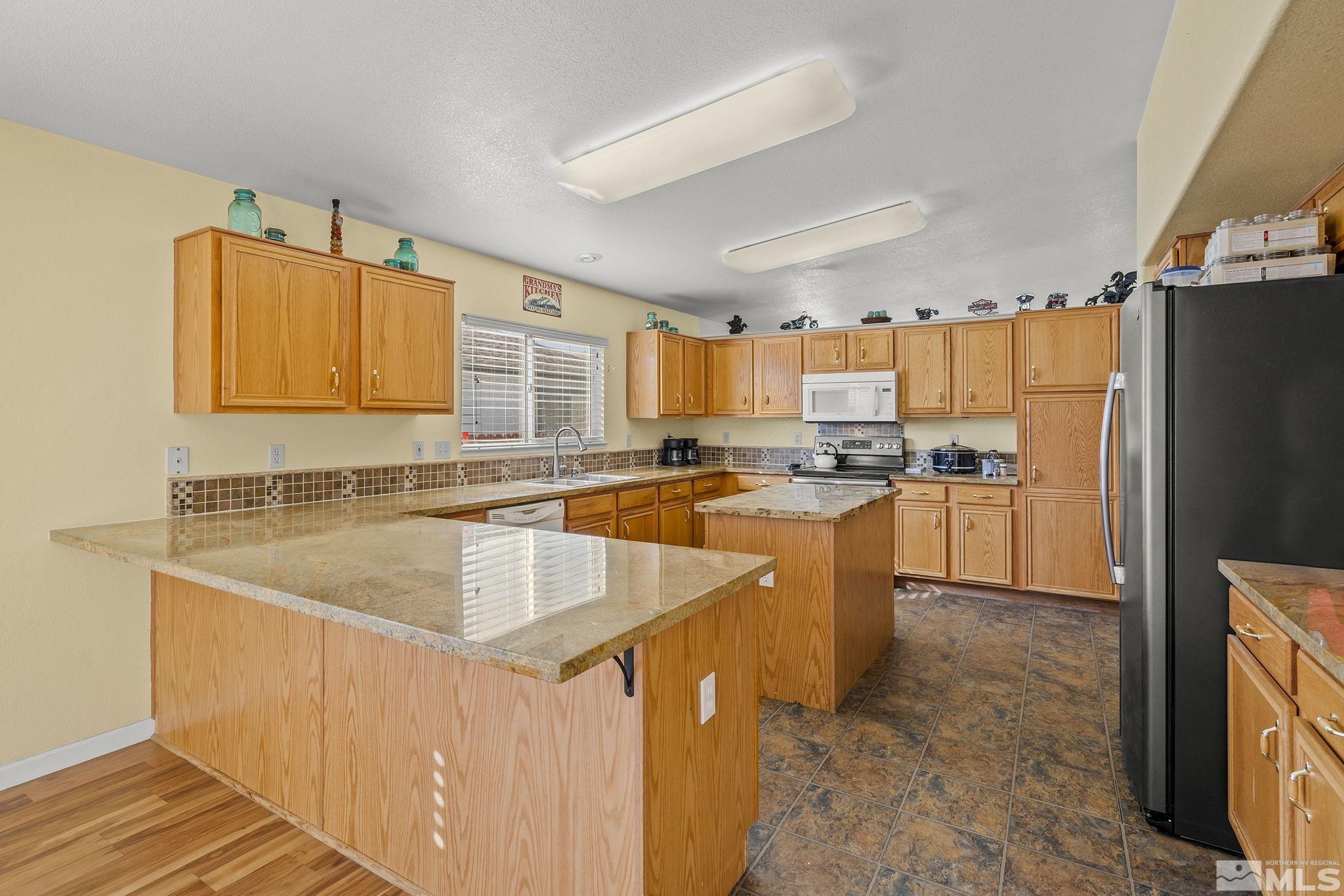 17668 Feather River Court Reno, NV 89508 - Photo 4 of 17 Photo 4