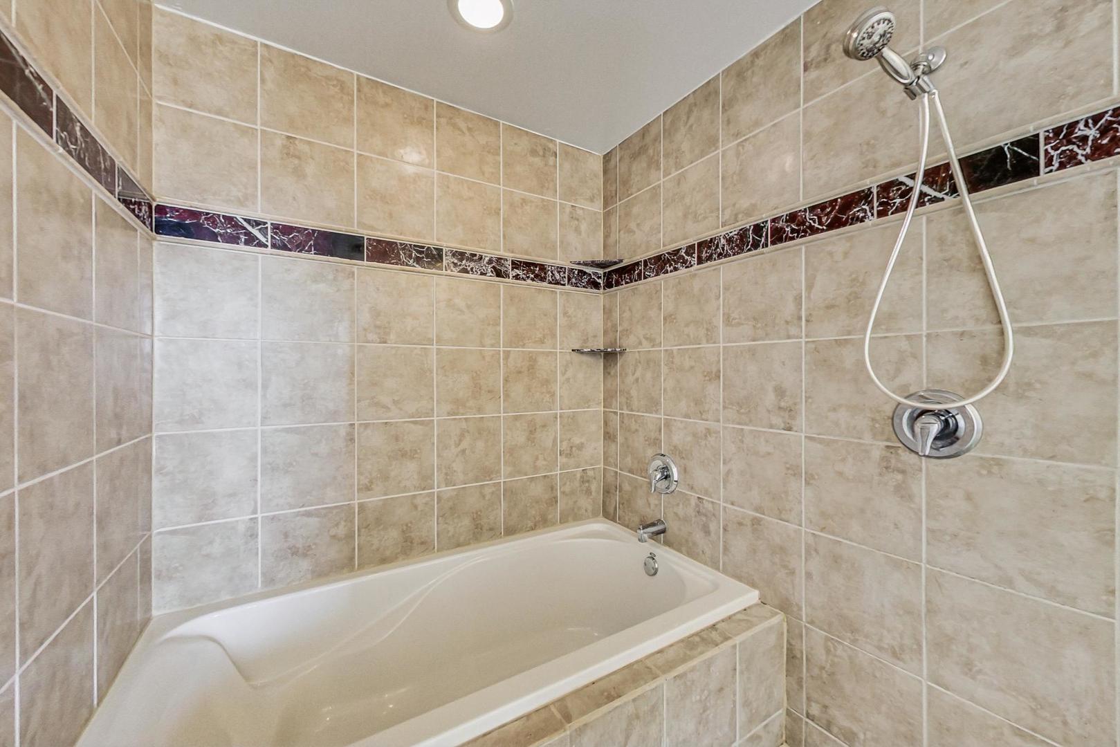 1165 East 63rd Street, Unit 304 Chicago, IL 60637 - Photo 28 of 32