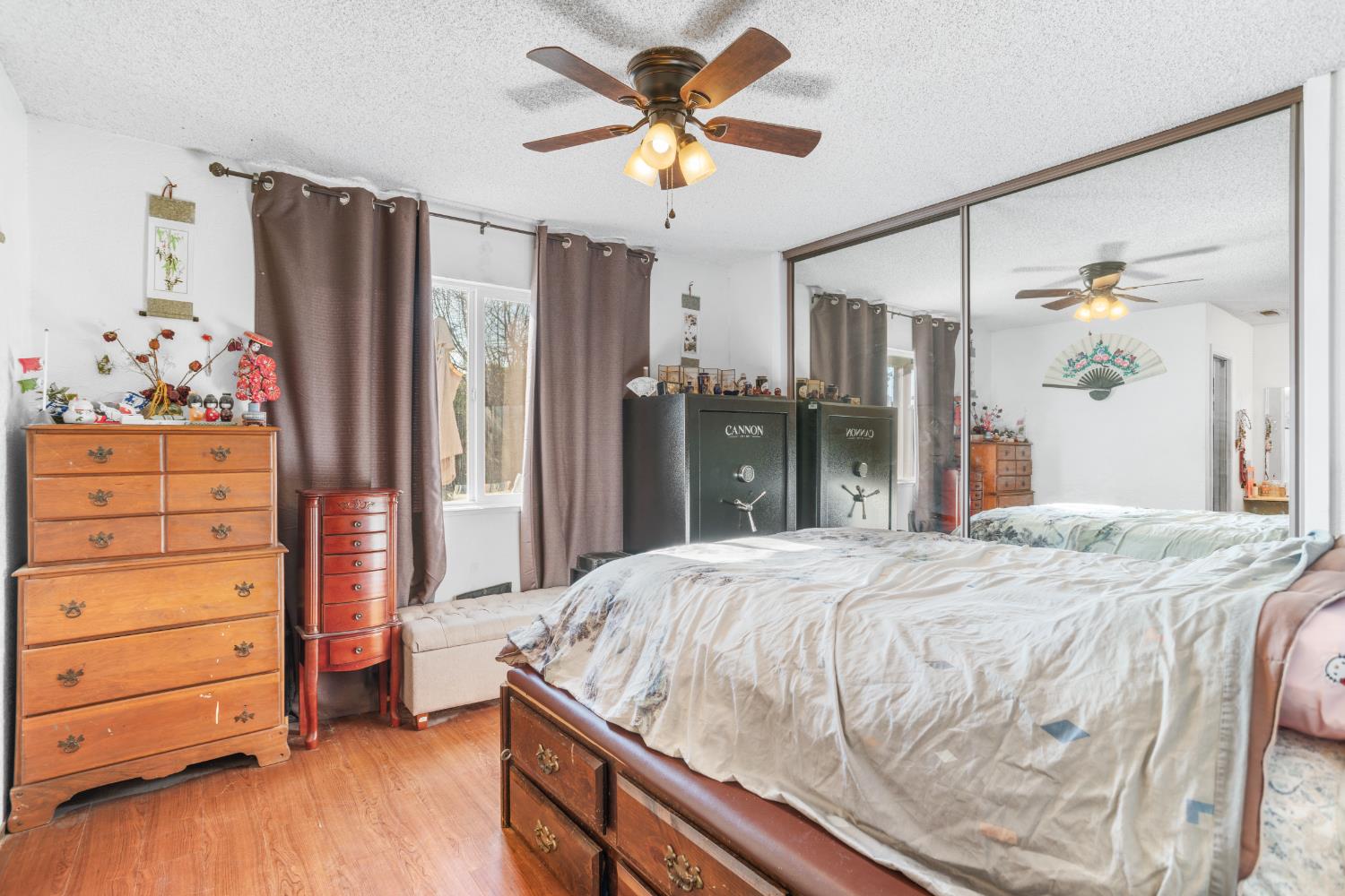 4920 Springfield Way Sacramento, CA 95841 - Photo 14 of 24 Main bedroom
