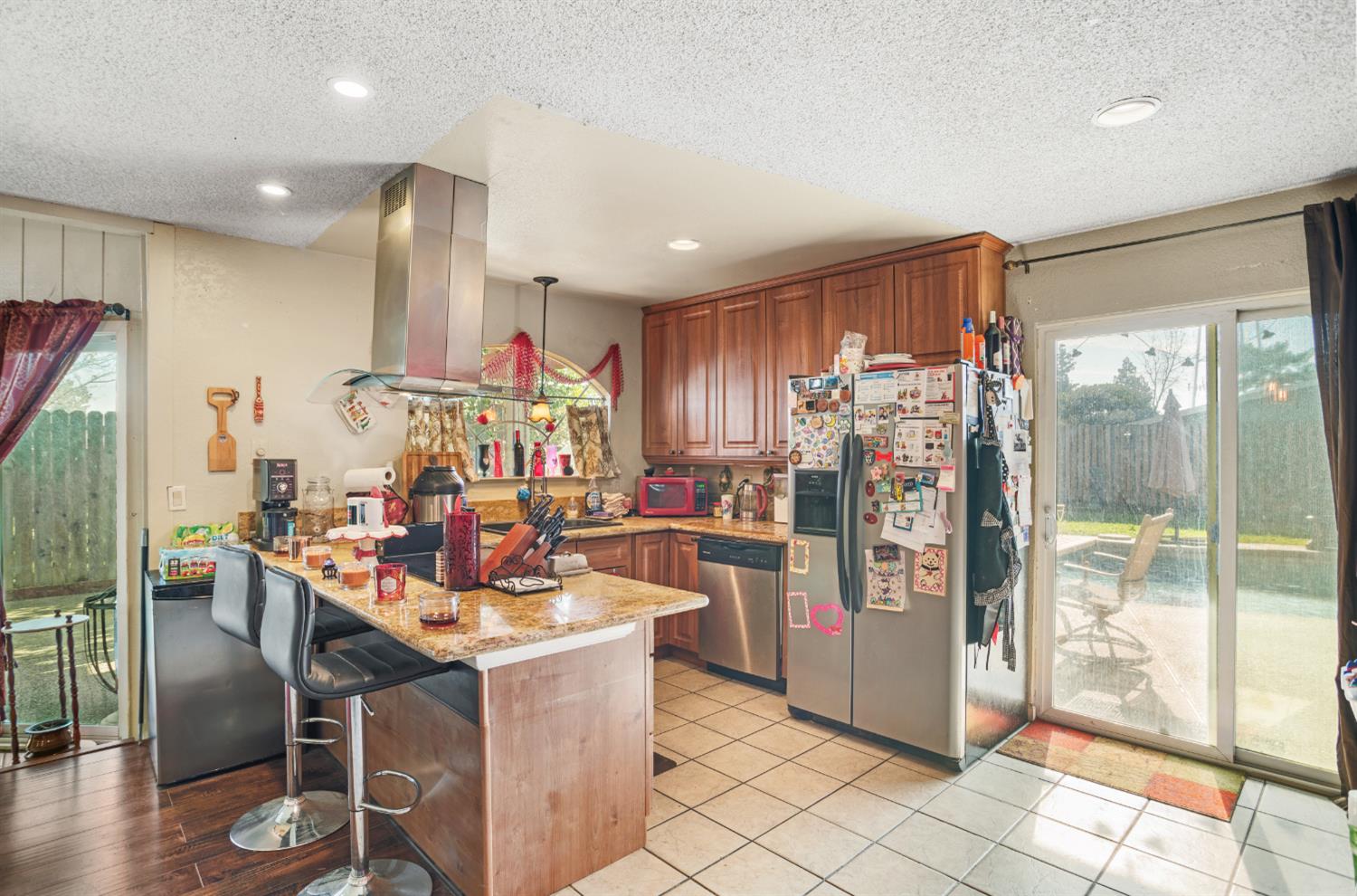 4920 Springfield Way Sacramento, CA 95841 - Photo 4 of 24