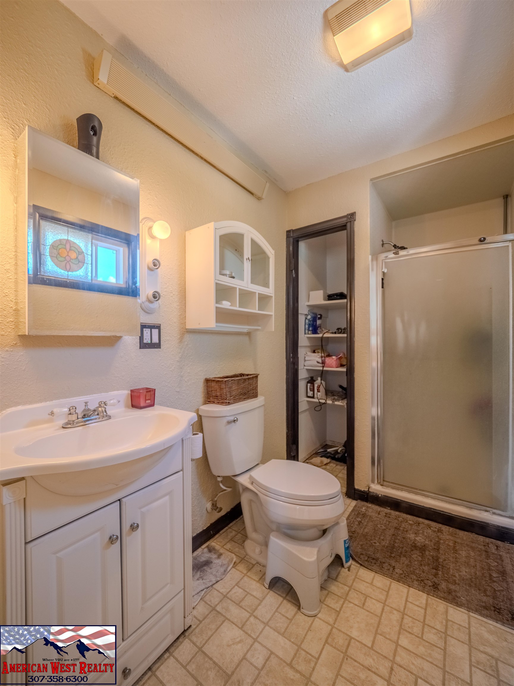 21 Mountainview Road Douglas, WY 82633 - Photo 19 of 36