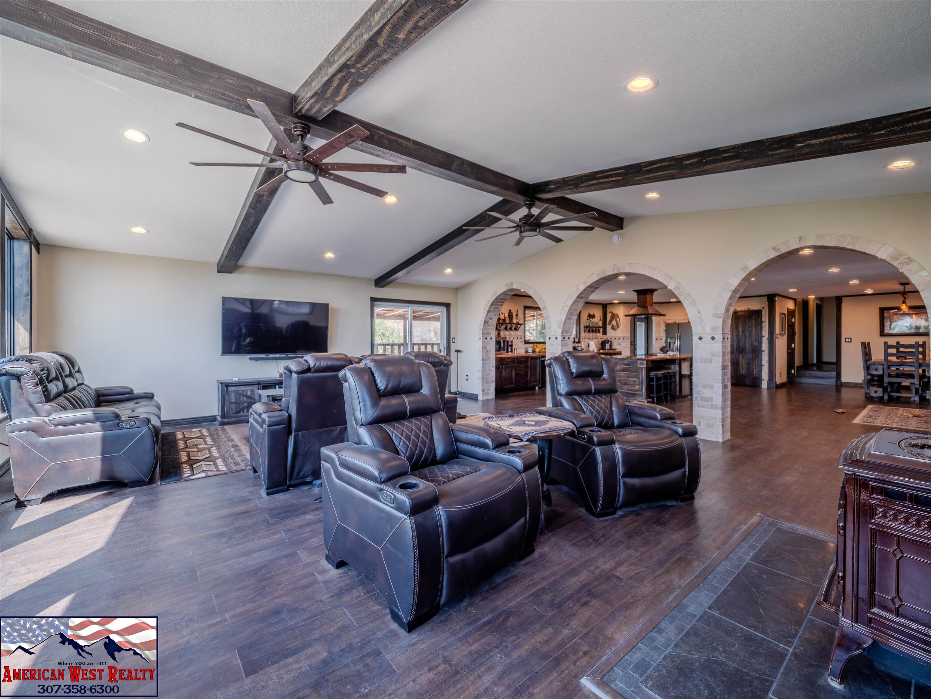21 Mountainview Road Douglas, WY 82633 - Photo 2 of 36