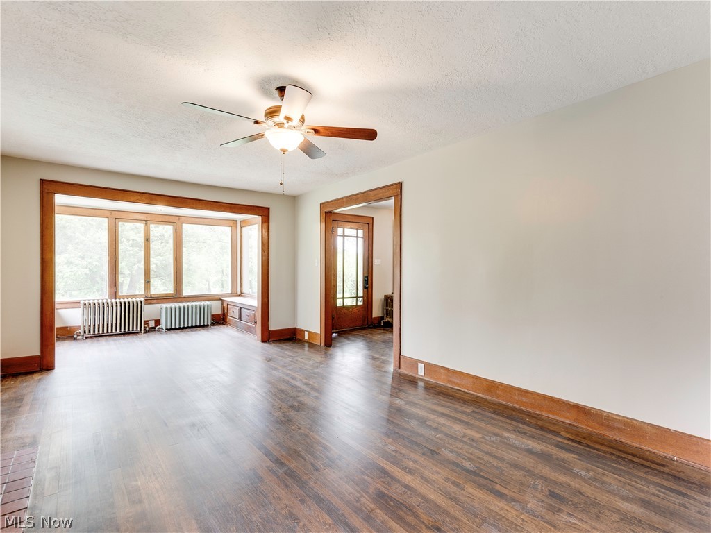 850 Rice Street Alliance, OH 44601 - Photo 7 of 29 Beautiful woodwork, windows overelooking park and built in window seats with storage