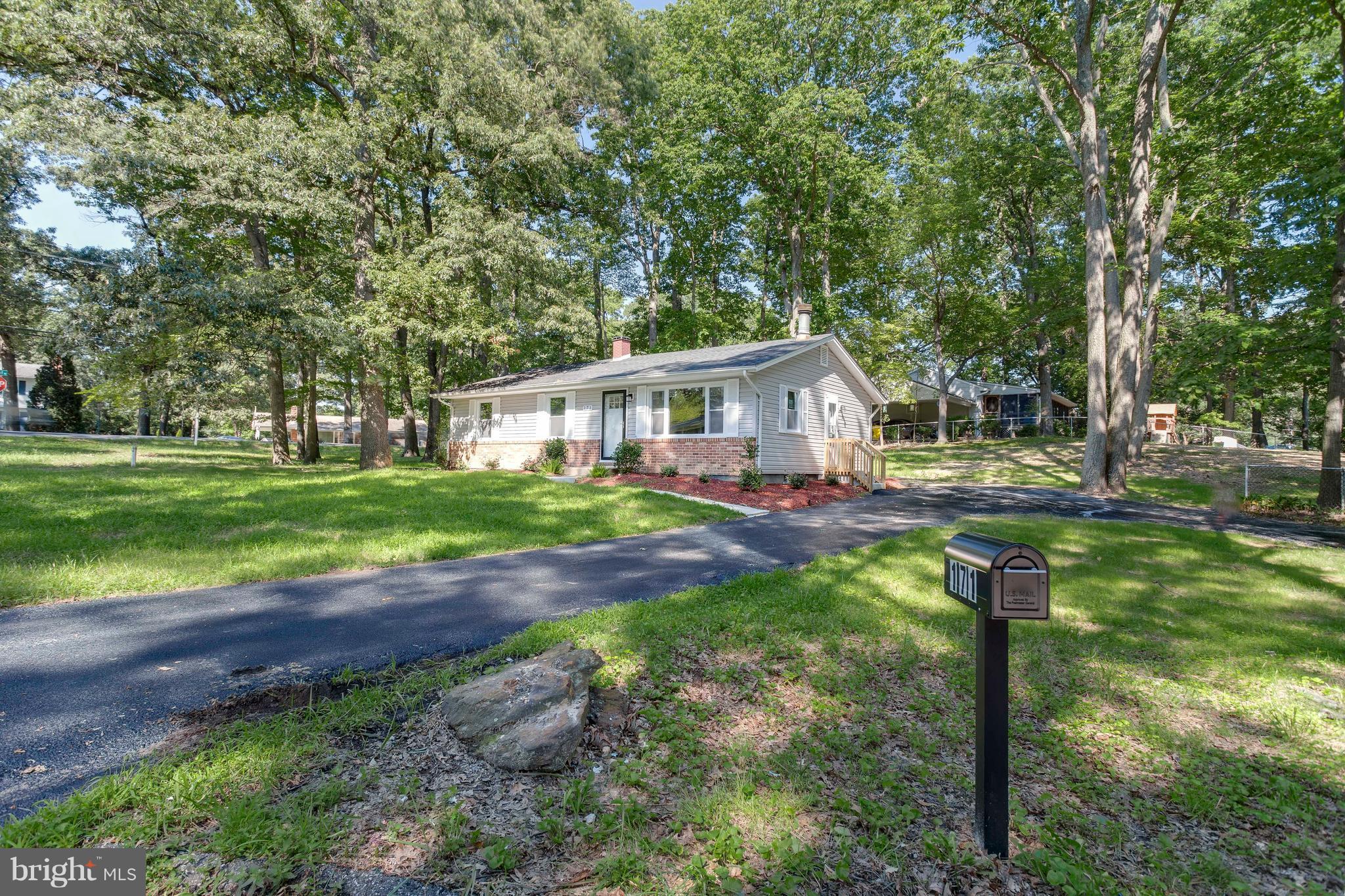 171 Eastern Road Pasadena, MD 21122 - Photo 1 of 29 Exterior (Front)