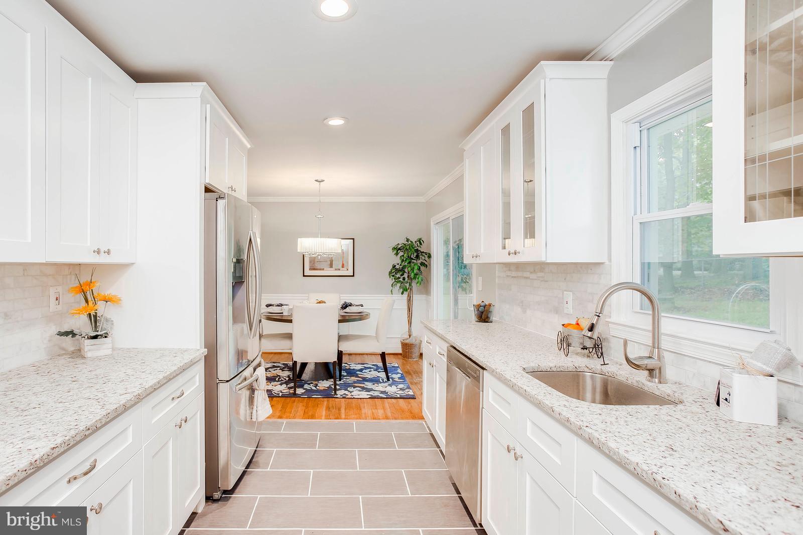 171 Eastern Road Pasadena, MD 21122 - Photo 3 of 29 Kitchen