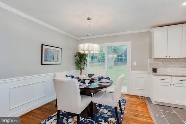 171 Eastern Road Pasadena, MD 21122 - Photo 8 of 29 Dining Room