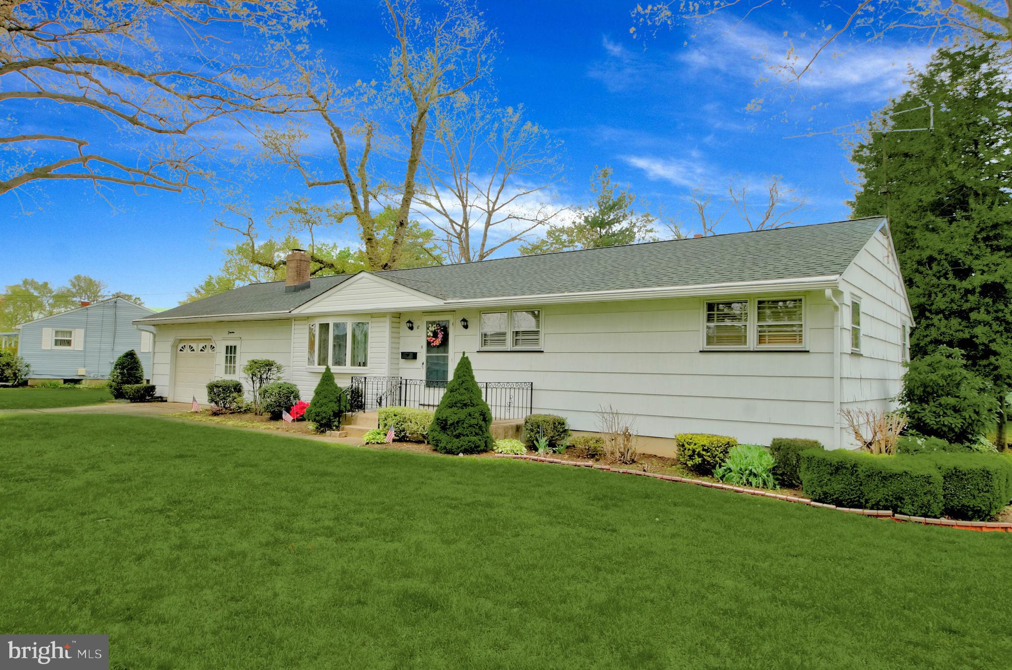 18 Whitman Road Trenton, NJ 08619 - Photo 2 of 31 Gallery Image 2