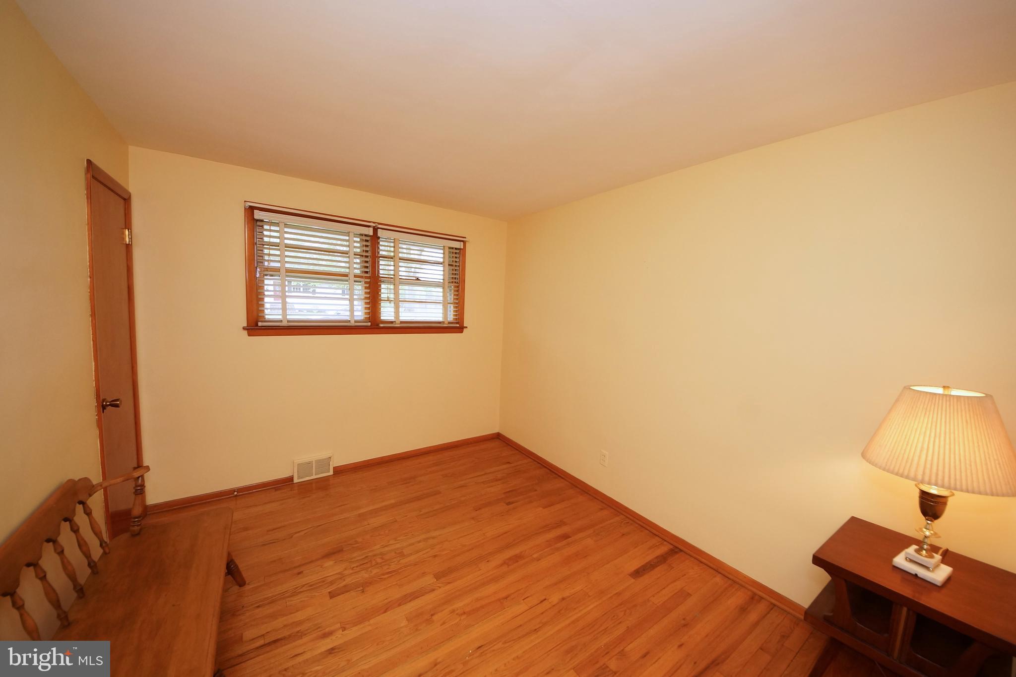 18 Whitman Road Trenton, NJ 08619 - Photo 20 of 31 Bedroom 3 - Hardwood flooring