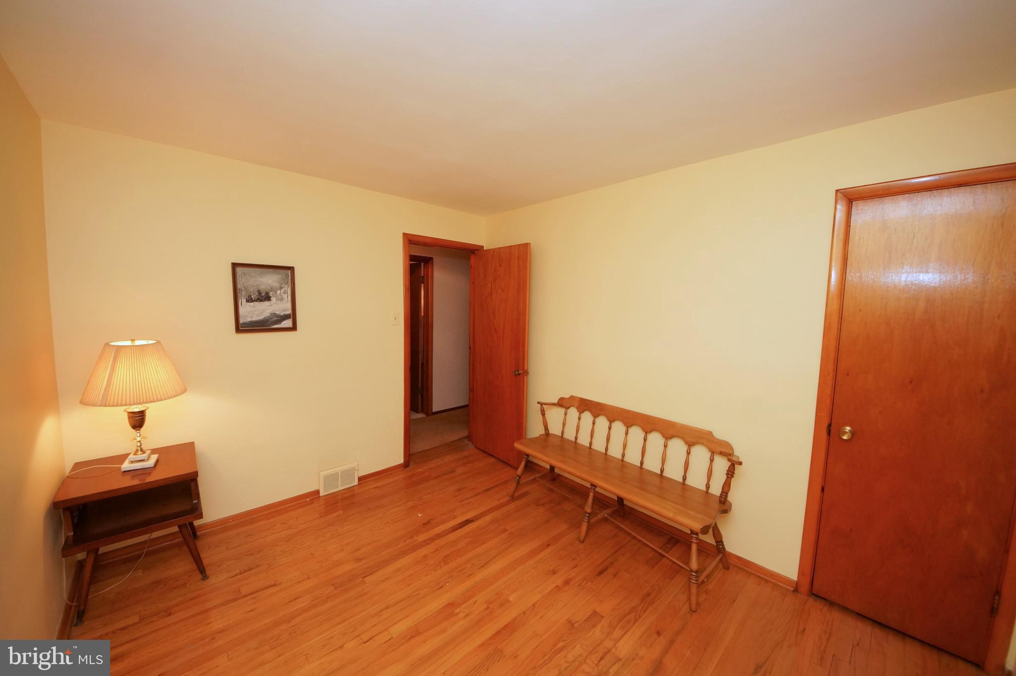 18 Whitman Road Trenton, NJ 08619 - Photo 21 of 31 Gallery Image 21