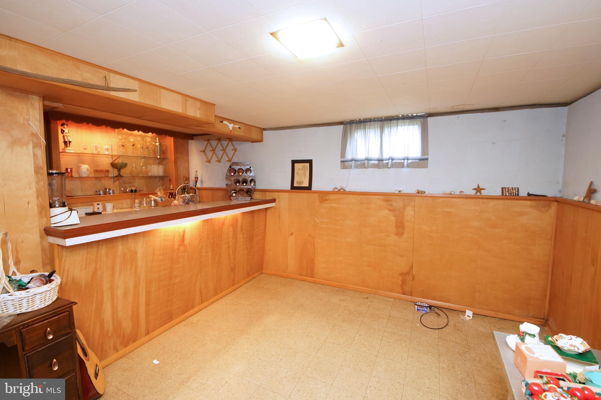 18 Whitman Road Trenton, NJ 08619 - Photo 24 of 31 Basement Bar Area