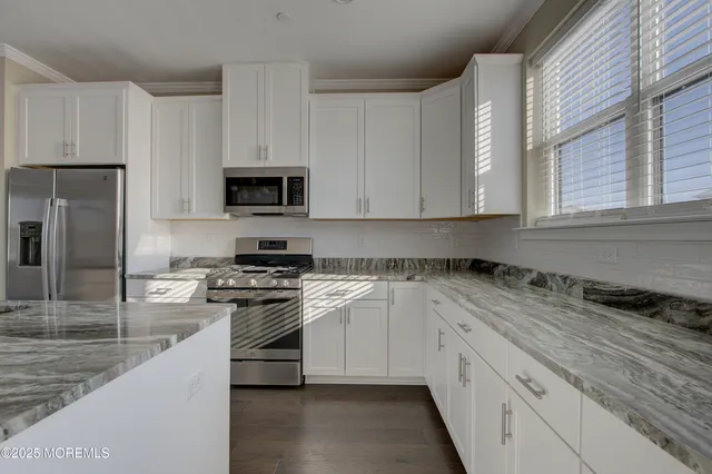 $4,500 | 26 Mariveles Way, Eatontown, NJ 07724