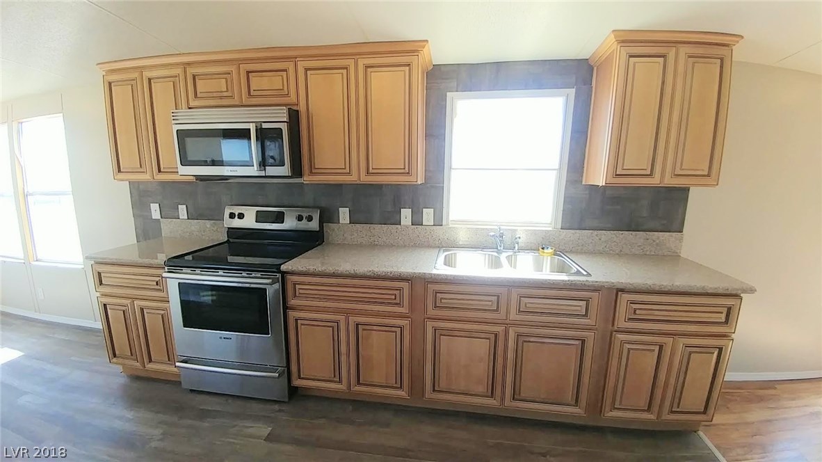 4671 Maple Road Pahrump, NV 89048 - Photo 5 of 23